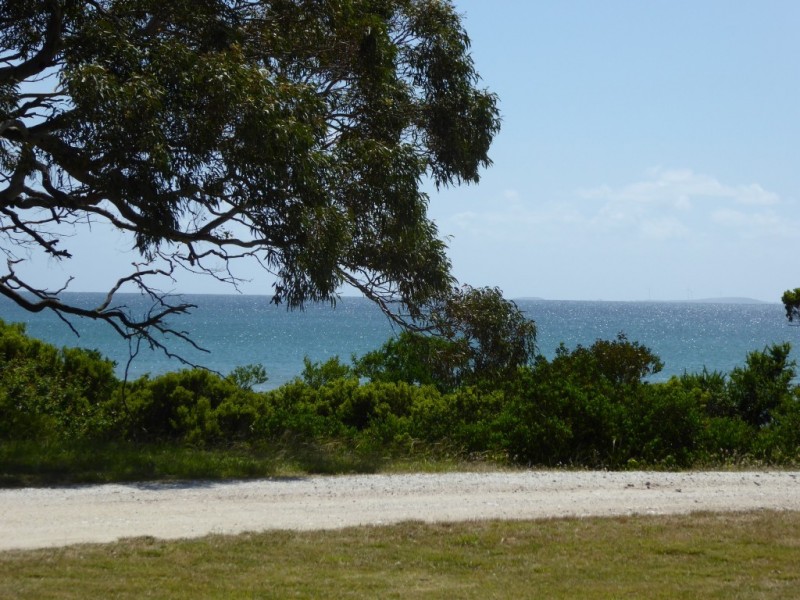 11 Morgan Esplanade, Tomahawk TAS 7262