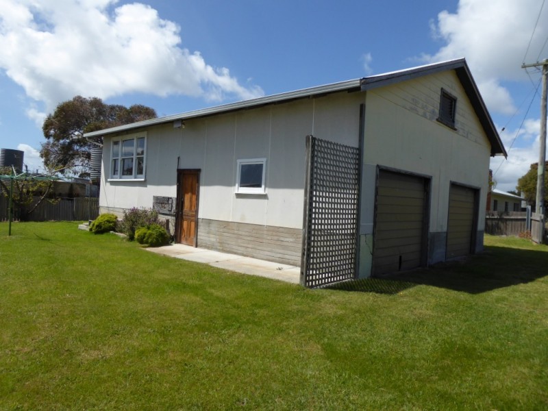 11 Morgan Esplanade, Tomahawk TAS 7262