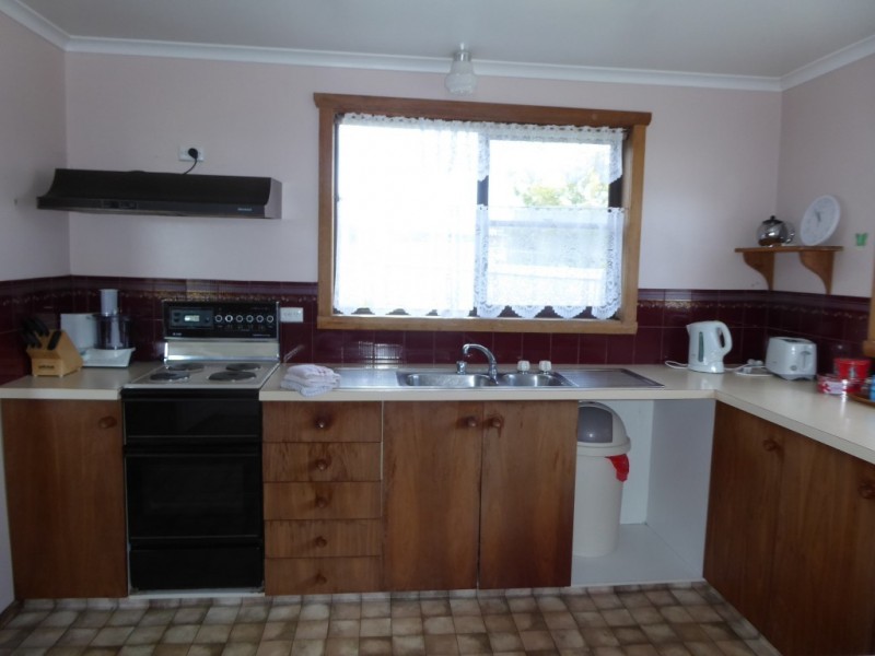 11 Morgan Esplanade, Tomahawk TAS 7262