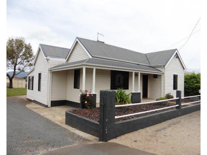 31 Arthur Street, Scottsdale TAS 7260