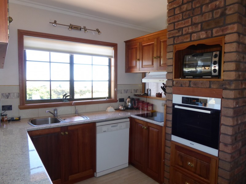 14 Louisa Street, Bridport TAS 7262