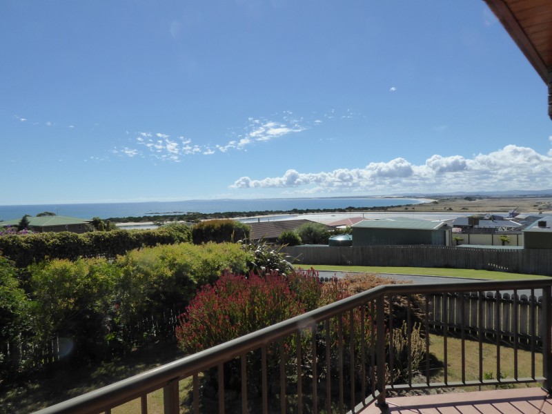 14 Louisa Street, Bridport TAS 7262