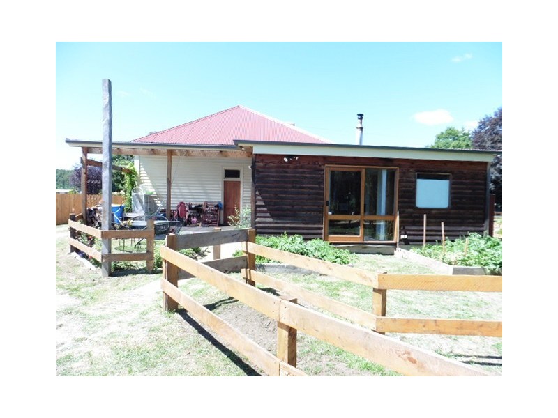 17 Stoke Street, Branxholm TAS 7261