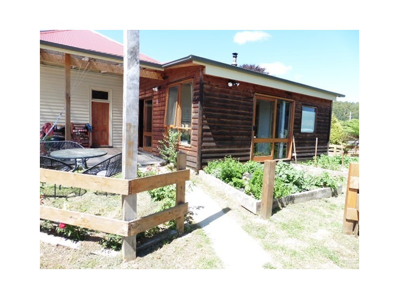 17 Stoke Street, Branxholm TAS 7261