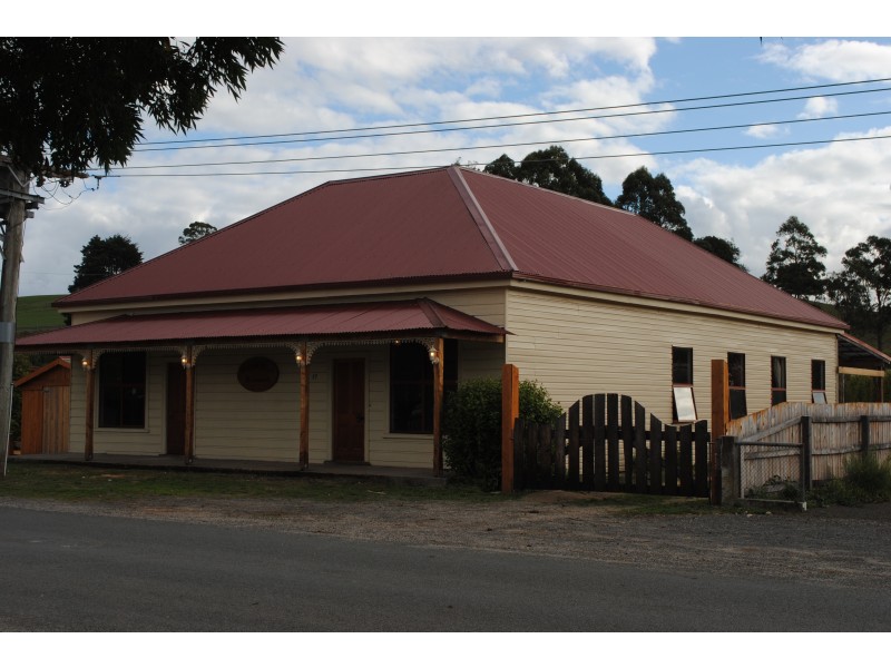 17 Stoke Street, Branxholm TAS 7261