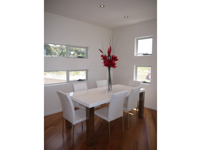 2/5a Clarke Street, Bridport TAS 7262