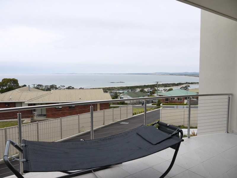 2/5a Clarke Street, Bridport TAS 7262