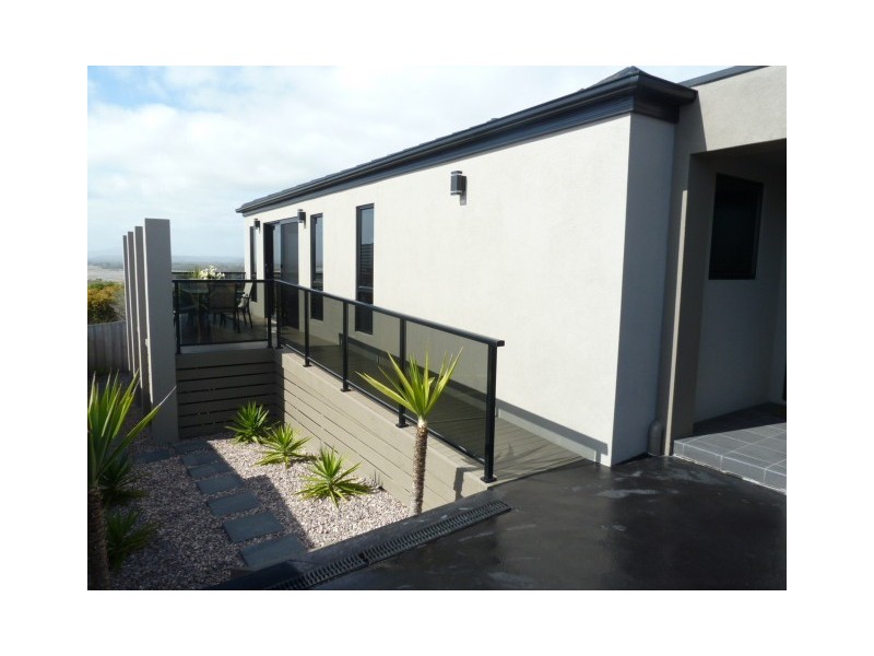 1/3 Flinders Lane, Bridport TAS 7262