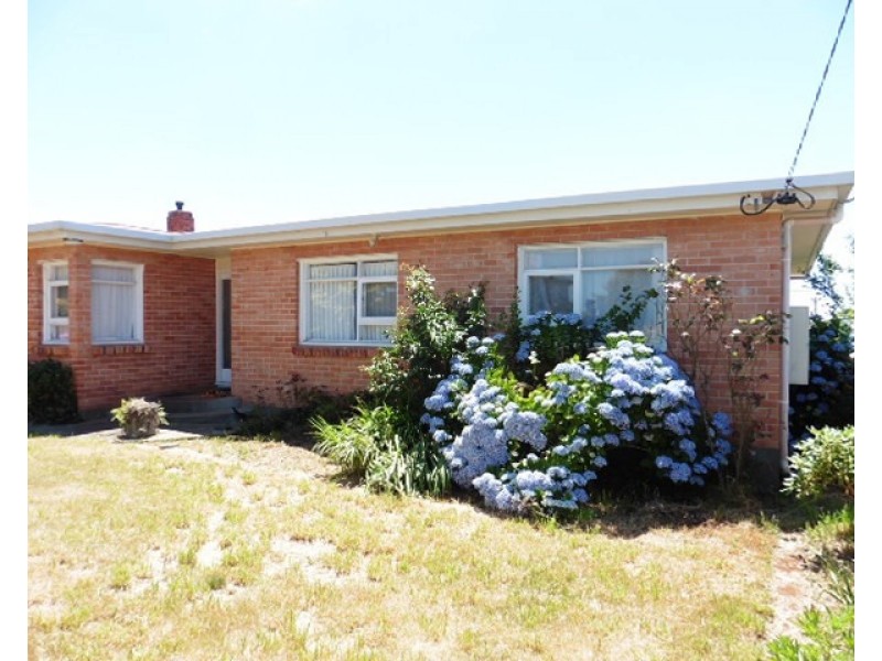 6 Mary Street, Scottsdale TAS 7260