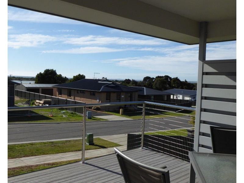 16 Therese Street, Bridport TAS 7262