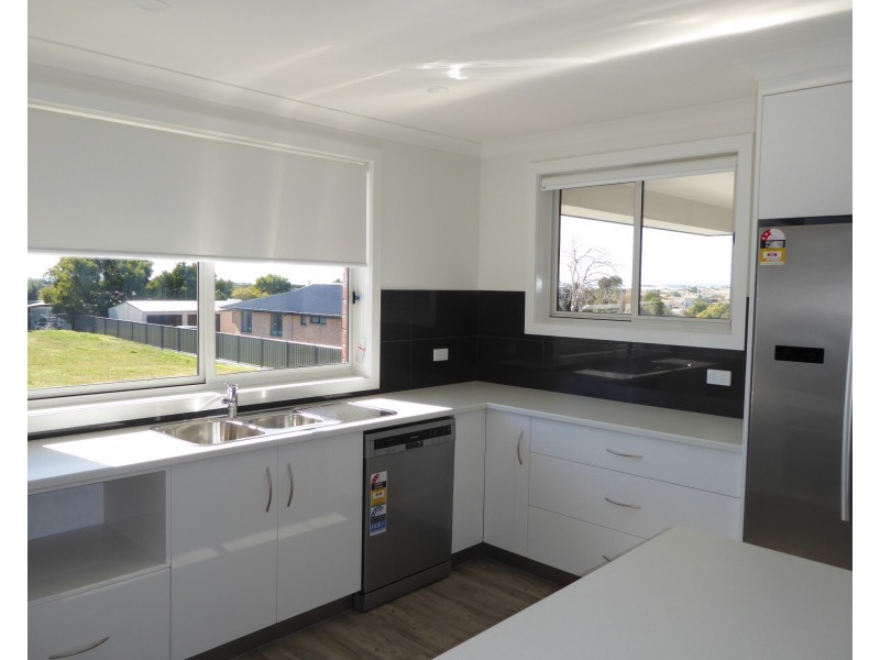 16 Therese Street, Bridport TAS 7262