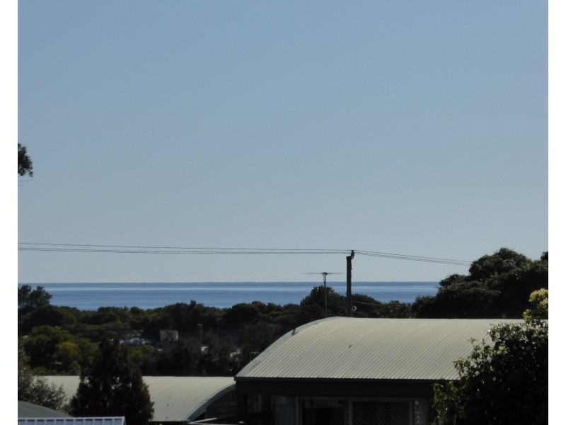 16 Therese Street, Bridport TAS 7262