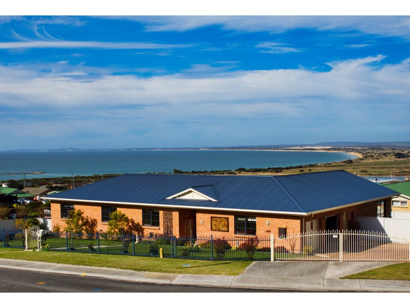 4 Andrews Place, Bridport TAS 7262