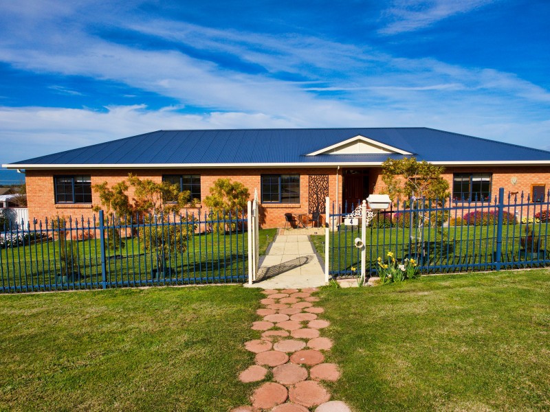 4 Andrews Place, Bridport TAS 7262