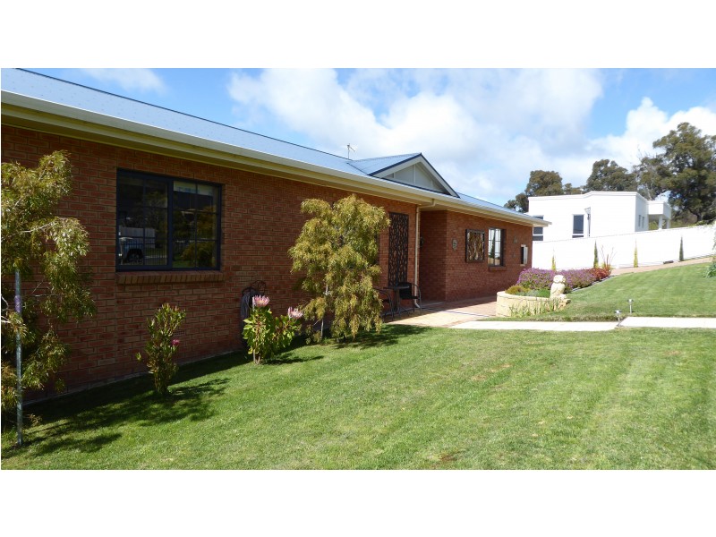 4 Andrews Place, Bridport TAS 7262