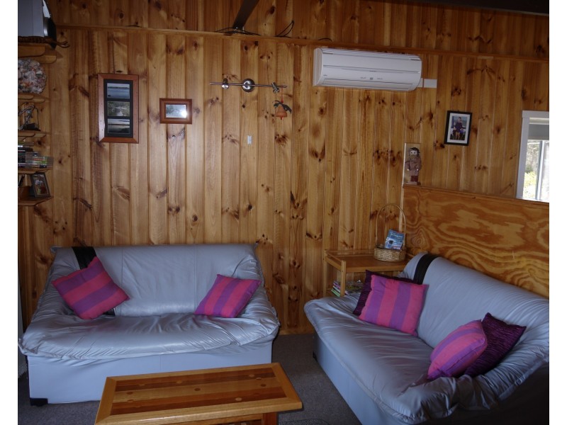 1 Hakea Street, Ansons Bay TAS 7216