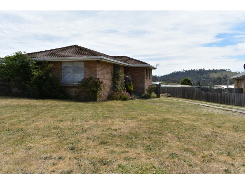 6 Blackwood Drive, Rocherlea TAS 7248