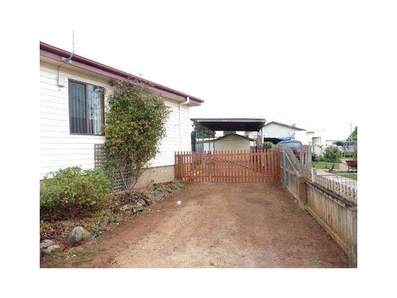 8 Elizabeth Street, Scottsdale TAS 7260