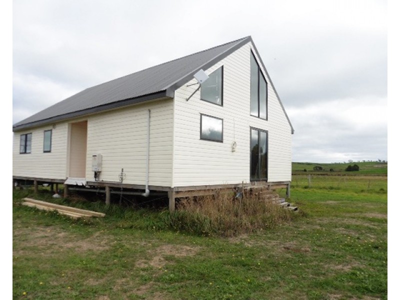 17 Winnaleah Road, Winnaleah TAS 7265