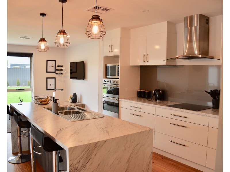 8 Shervan Court, Perth TAS 7300