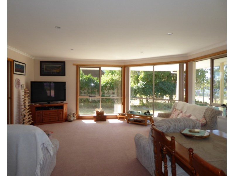 8 Blackwood Court, Ansons Bay TAS 7216