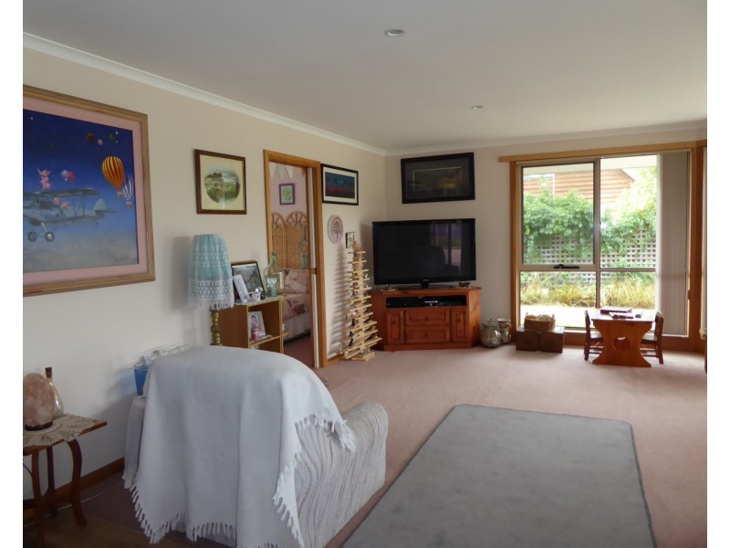 8 Blackwood Court, Ansons Bay TAS 7216