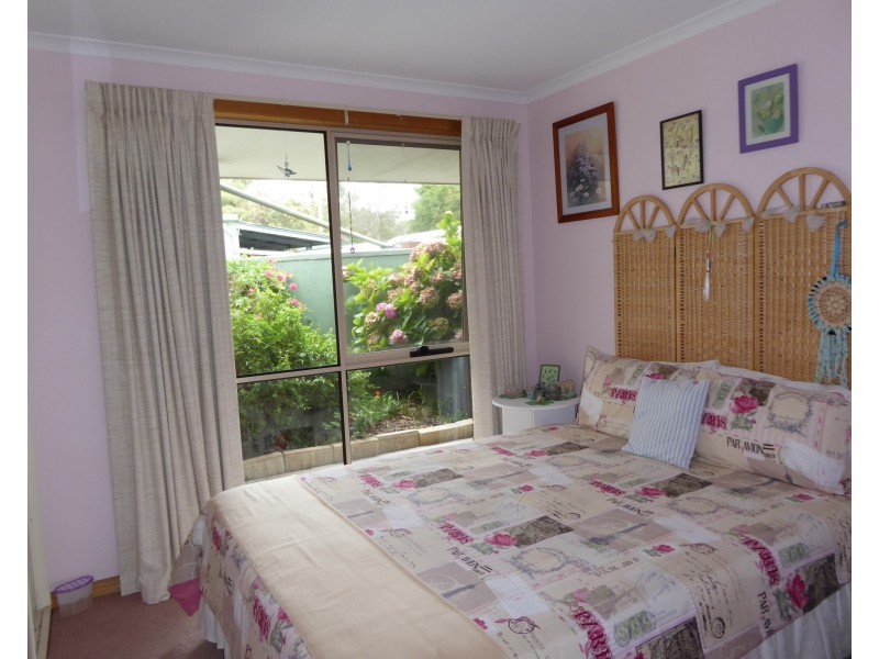 8 Blackwood Court, Ansons Bay TAS 7216
