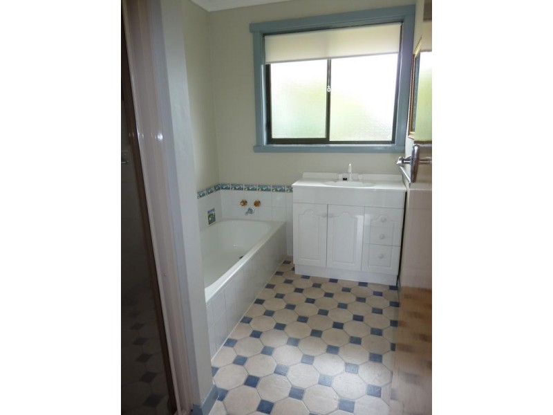 4 McLennan Street, Scottsdale TAS 7260