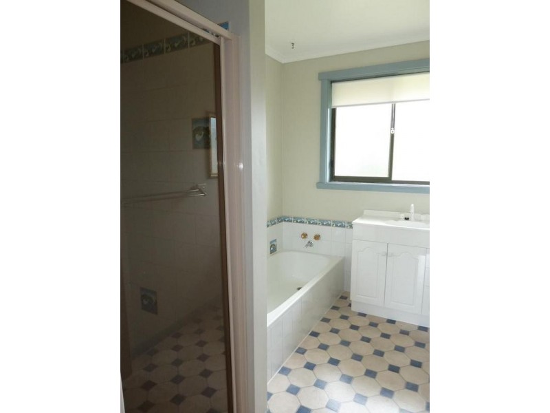 4 McLennan Street, Scottsdale TAS 7260