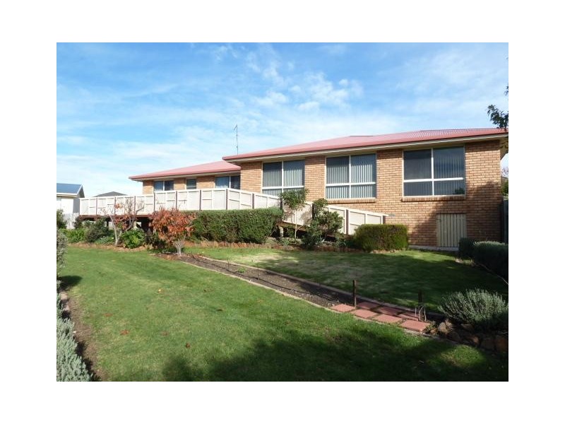 21 Barnett Crescent, Bridport TAS 7262