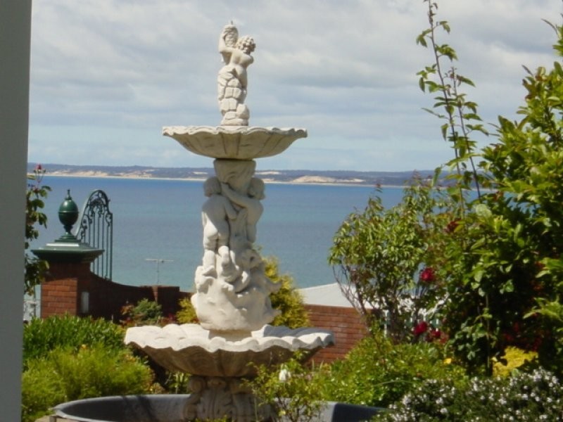 2 Flinders Lane, Bridport TAS 7262