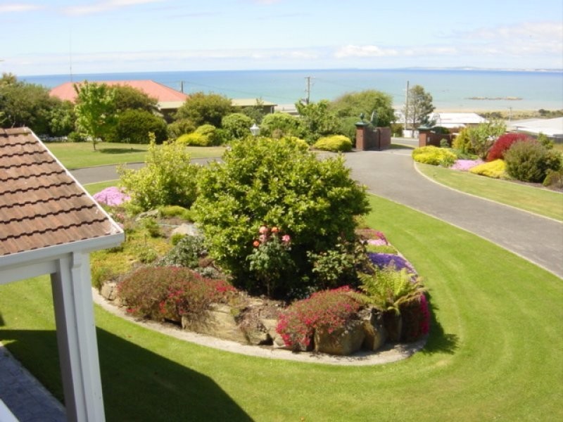 2 Flinders Lane, Bridport TAS 7262