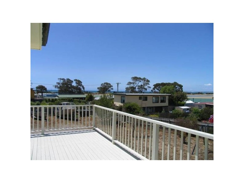 17 Elizabeth STREET, Bridport TAS 7262