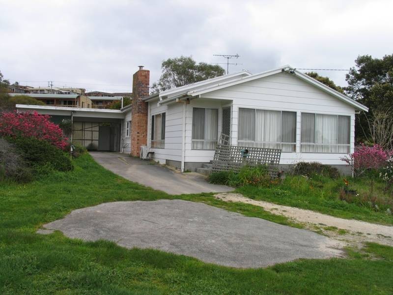 2 Elizabeth STREET, Bridport TAS 7262