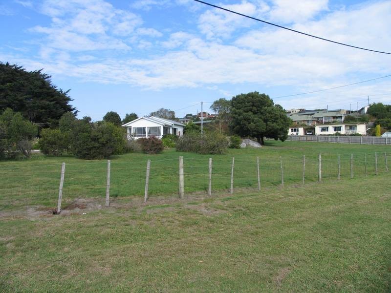 2 Elizabeth STREET, Bridport TAS 7262
