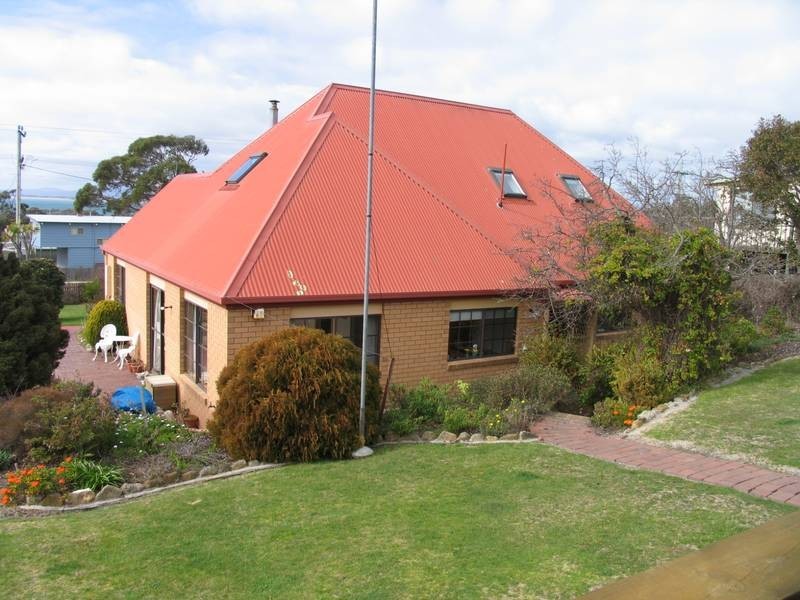 101 Westwood Street, Bridport TAS 7262