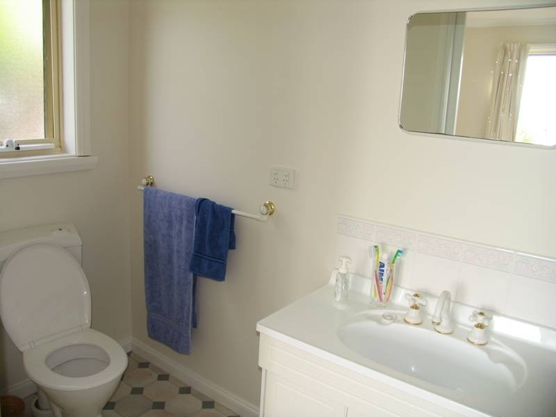 5 Charles Street, Bridport TAS 7262
