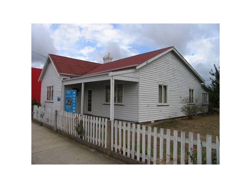 19 Victoria Street, Scottsdale TAS 7260