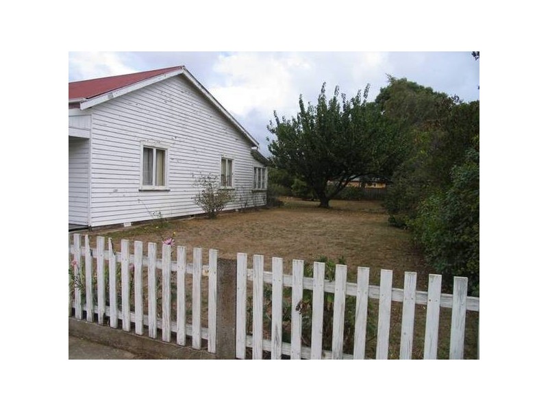 19 Victoria Street, Scottsdale TAS 7260