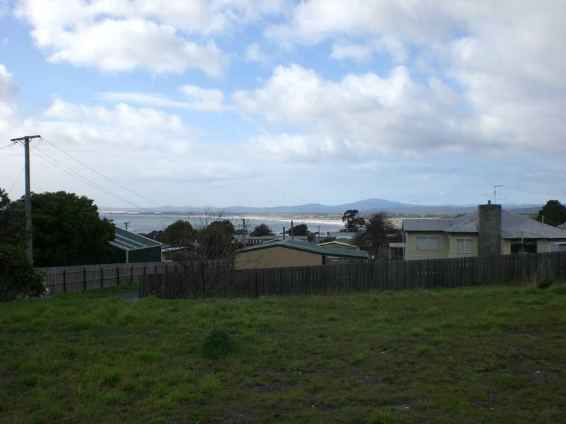 18 Albert Street, Bridport TAS 7262