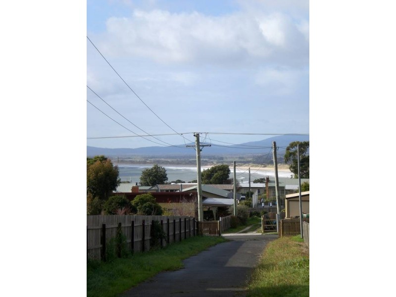 18 Albert Street, Bridport TAS 7262