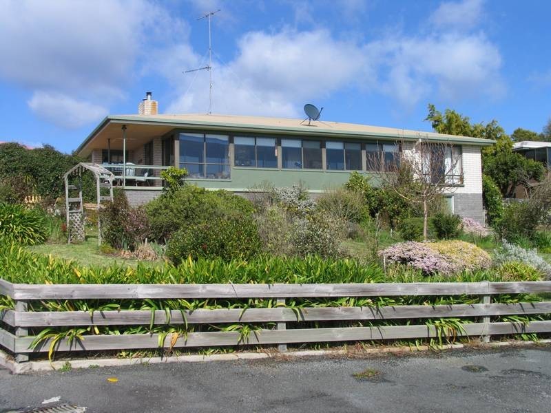 1 Bayview Drive, Bridport TAS 7262
