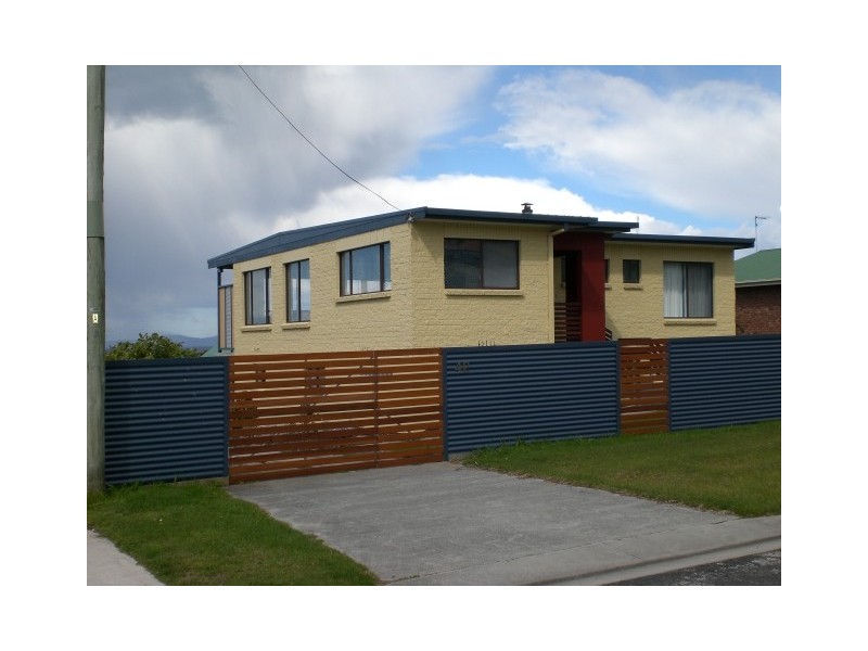 42 Richard Street, Bridport TAS 7262