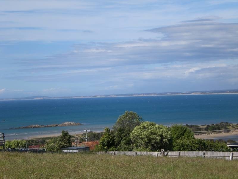 5 Flinders Lane, Bridport TAS 7262