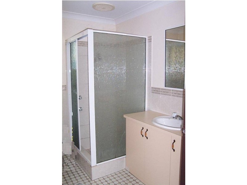 1/5 David Place, Bomaderry NSW 2541