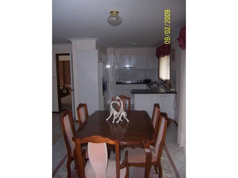 2/48 Sheraton Circuit, Bomaderry NSW 2541