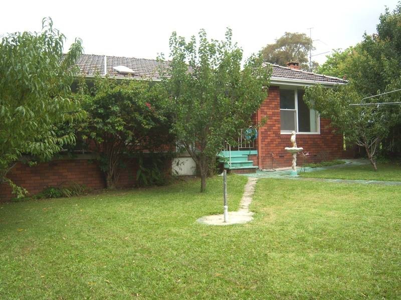 17 Huxley Street, Nowra NSW 2541