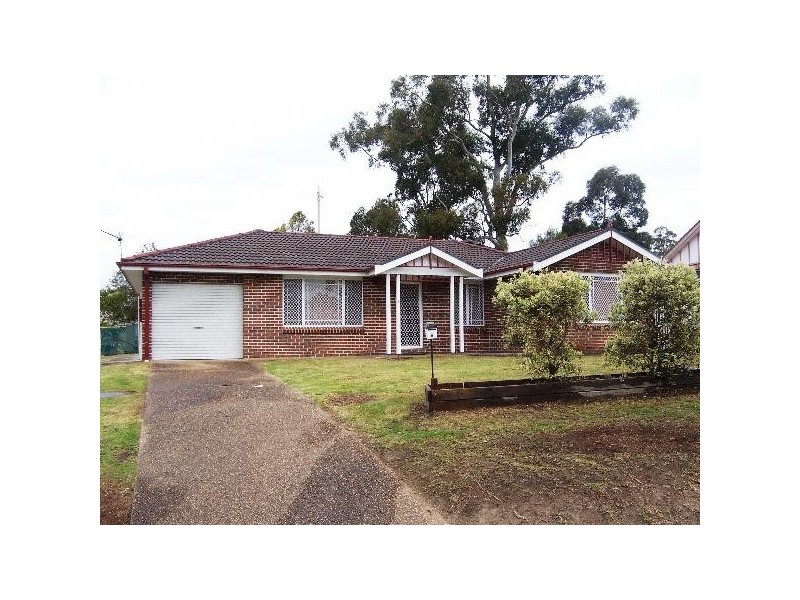 6 Maybush Way, Nowra NSW 2541
