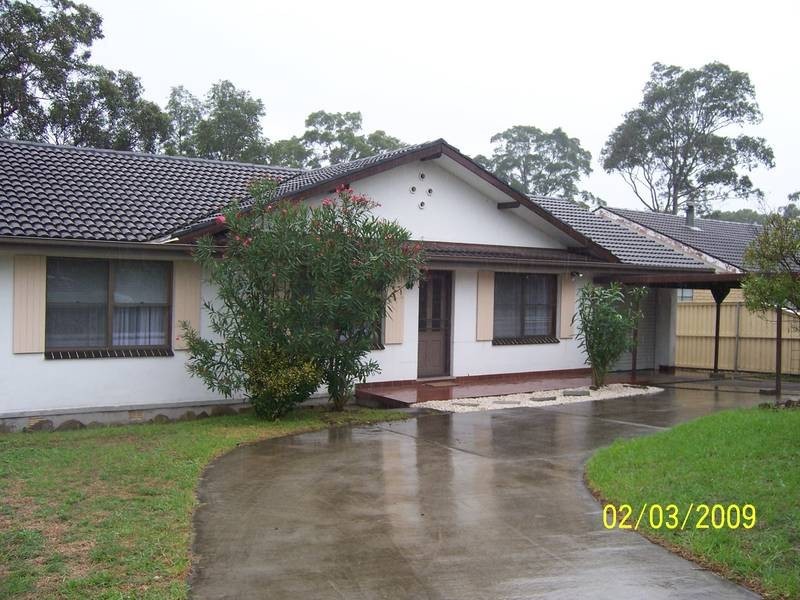 21 Castle Glen, North Nowra NSW 2541