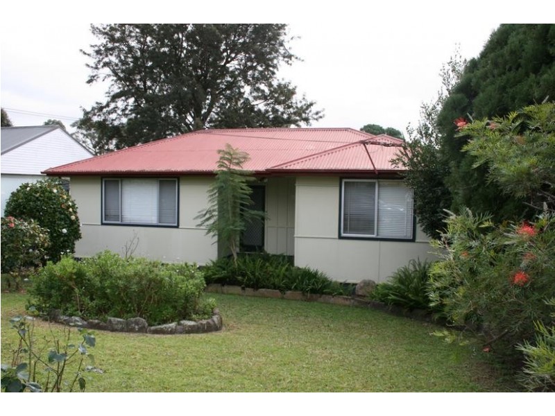 21 Young Avenue, Nowra NSW 2541